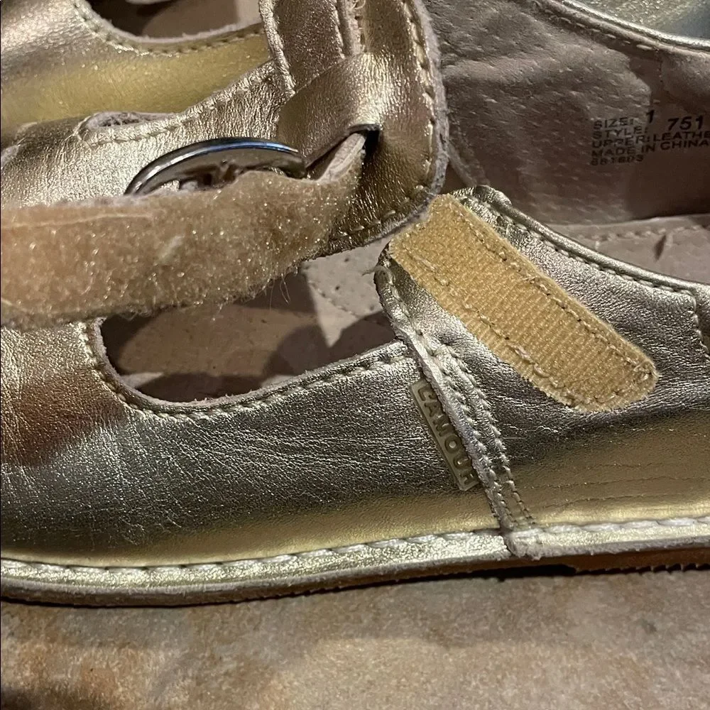 L'Amour Gold Classic Leather T-Strap Mary Jane Dress Shoe Little Girl Size 1 751